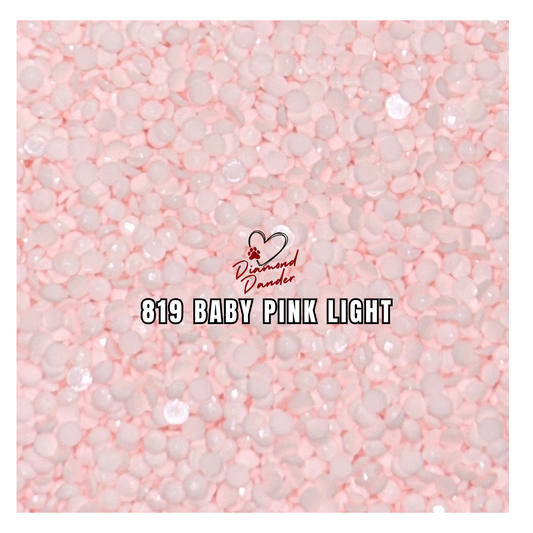 Diamond Dander: 819 Baby Pink Light - Round Drill