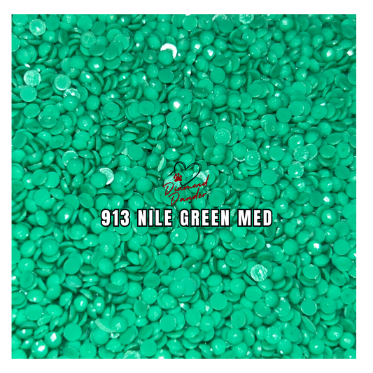 Diamond Dander: 913 Nile Green Med - Round Drill