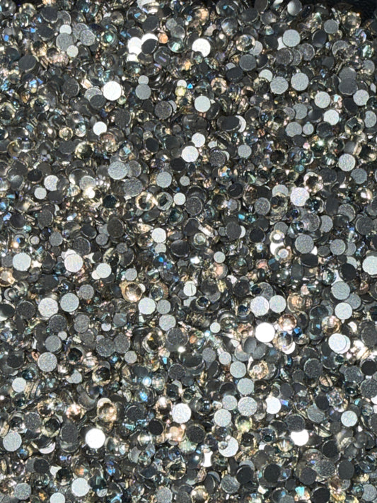 Diamond Dander: Filler Northern Light Glass Rhinestones